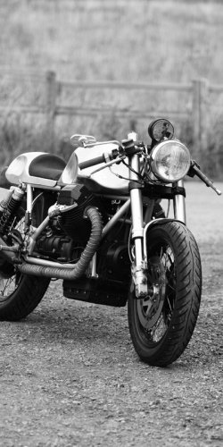 Moto Guzzi Cafe Racer –  дух и буква стиля «каферейсер»